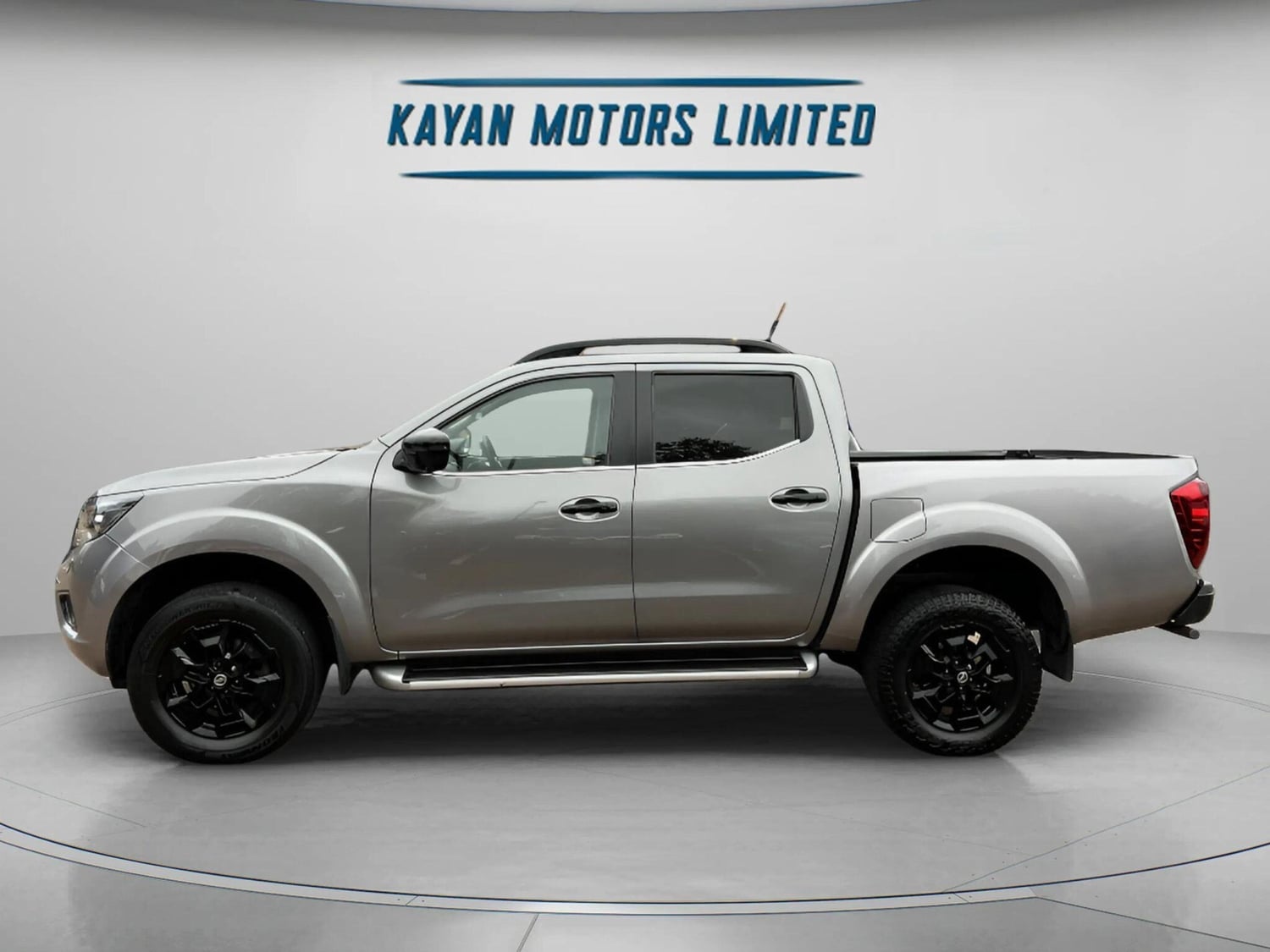 Nissan Navara 2021 - Vans & Commercial Vehicles in Kensington