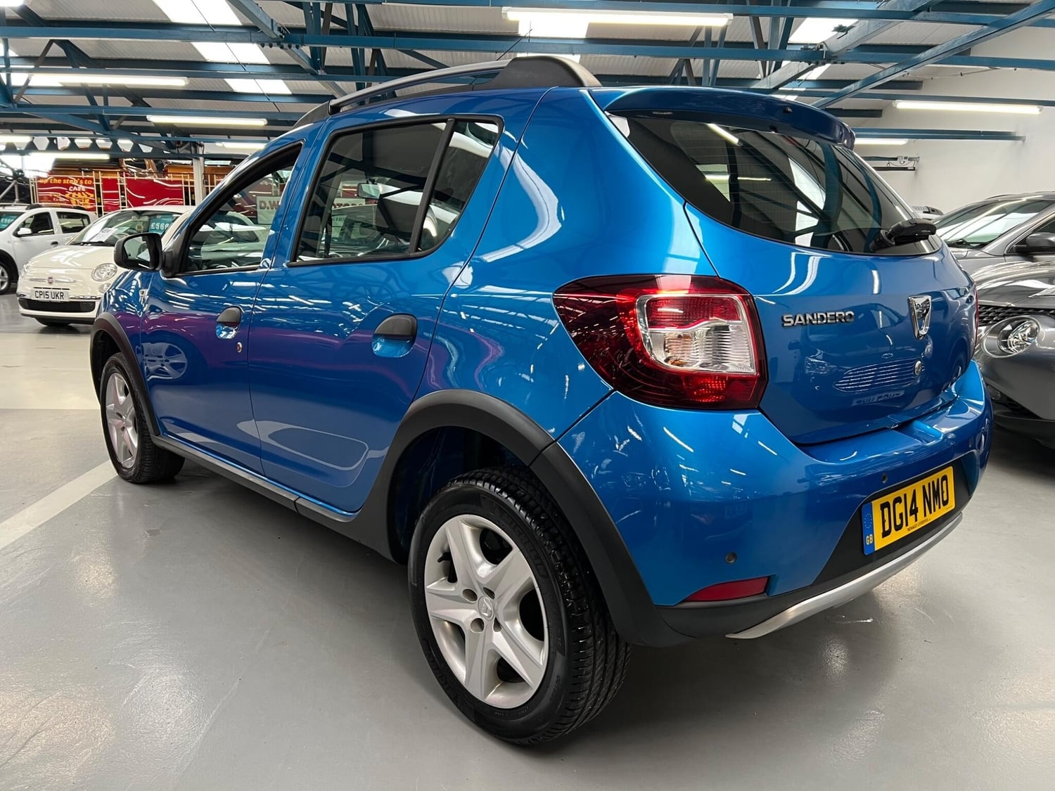 Dacia Sandero Stepway 2014 - Cars