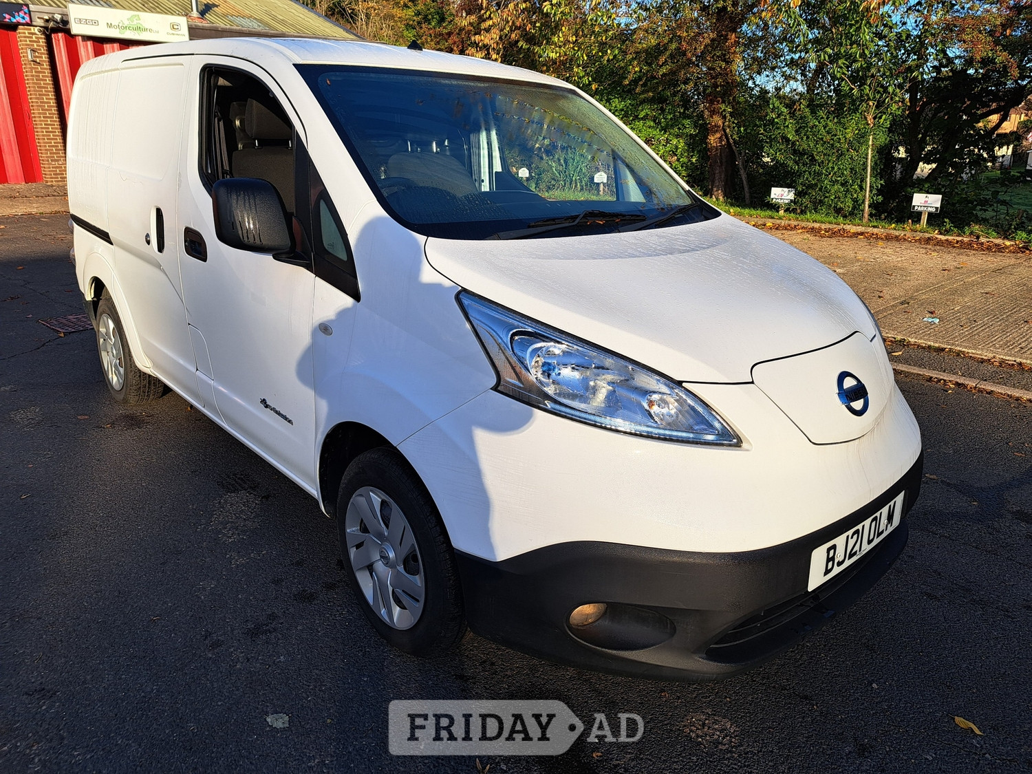 [ berth ]Nissan e-NV200