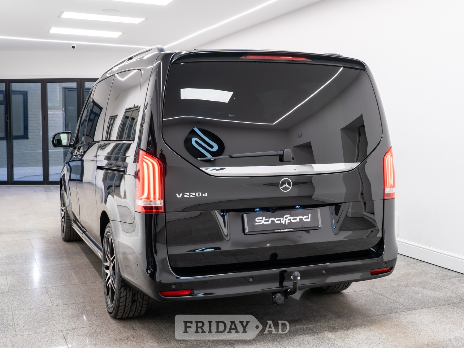 Mercedes-Benz V Class 2023 - Cars in Brighton