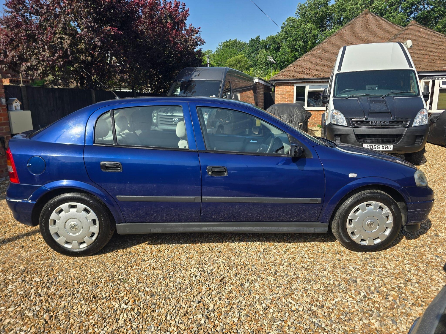 [ berth ]Vauxhall Astra