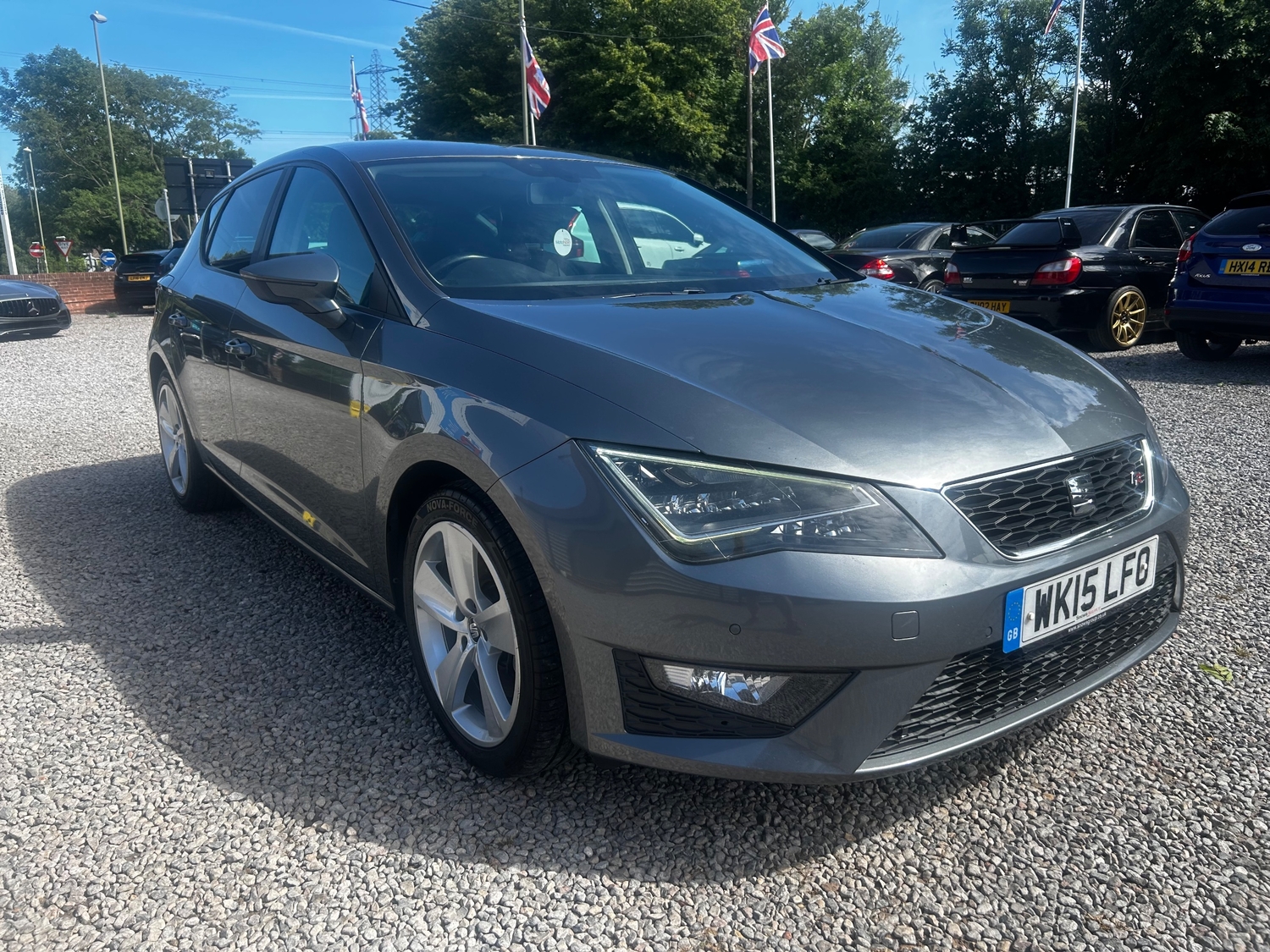 [ berth ]SEAT Leon