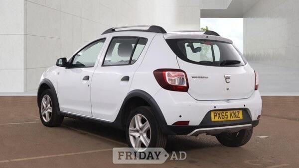[ berth ]Dacia Sandero Stepway