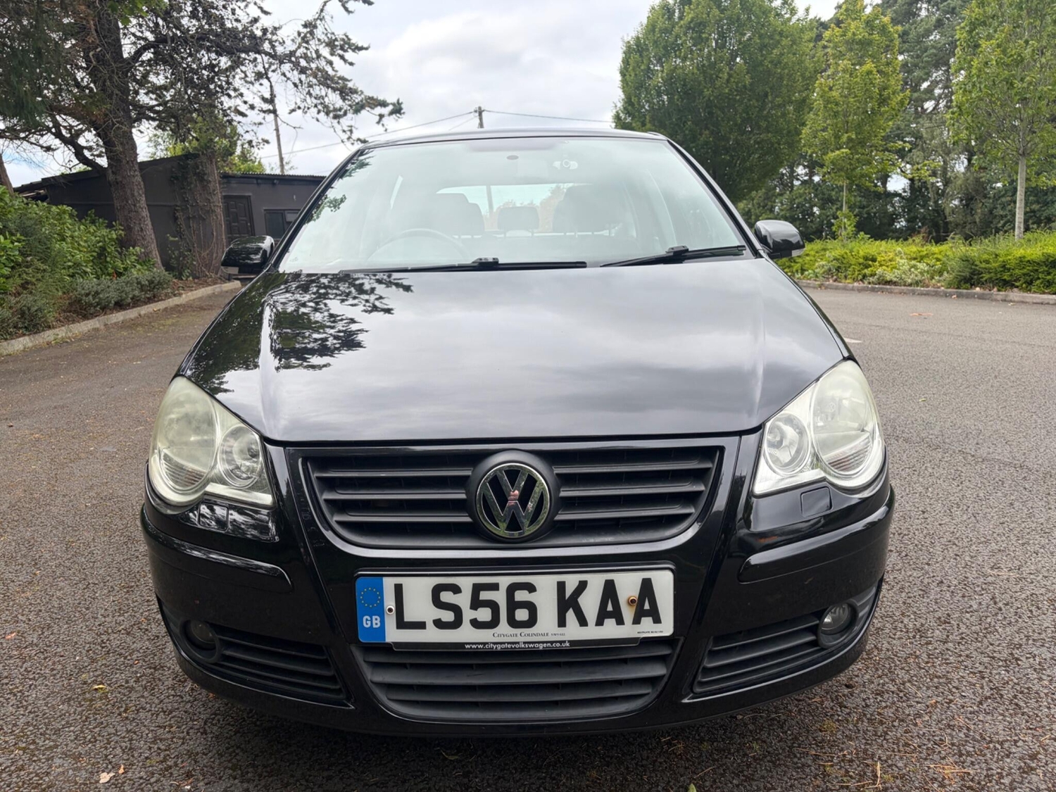 Volkswagen Polo Hook