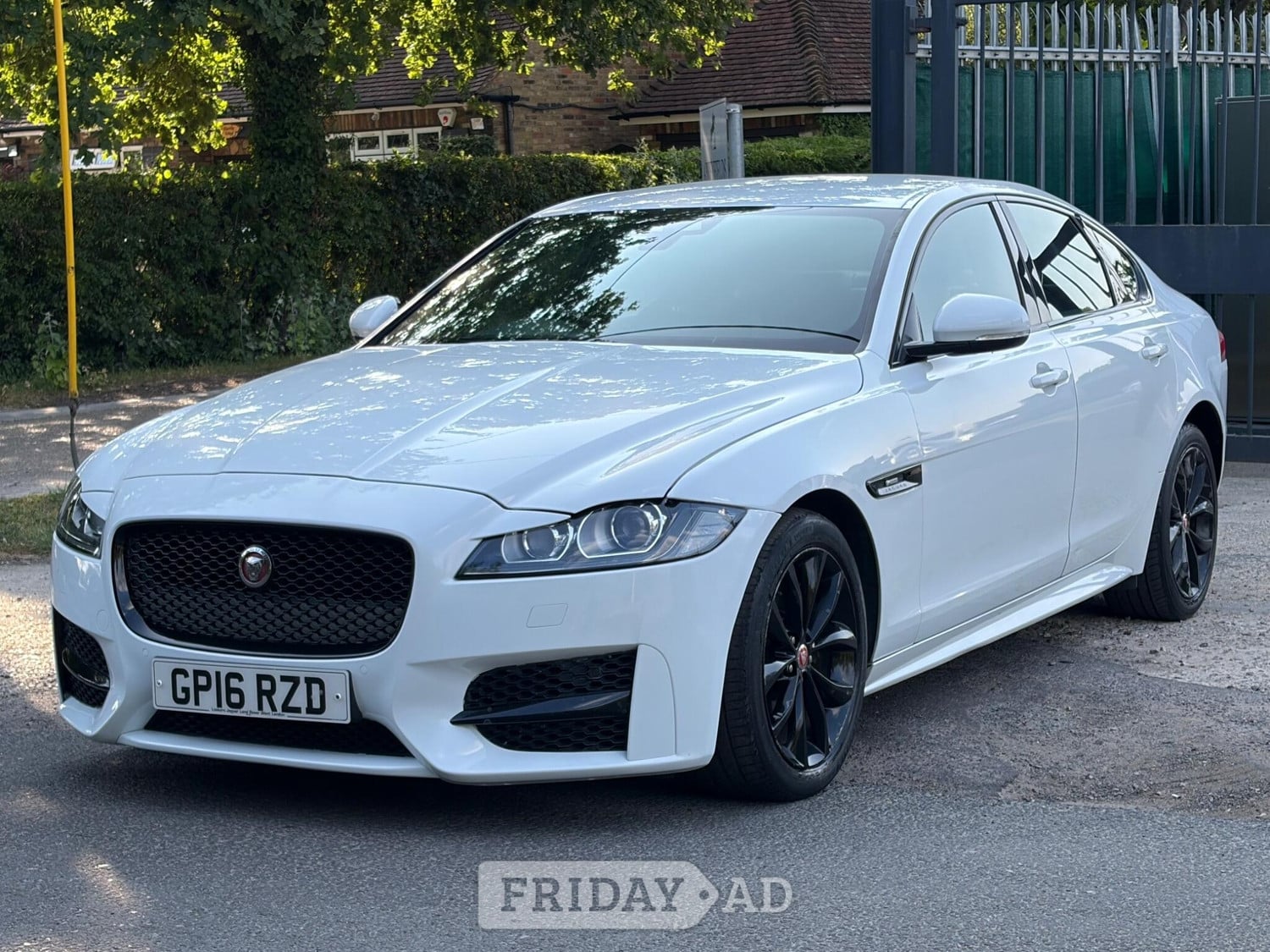 [ berth ]Jaguar XF
