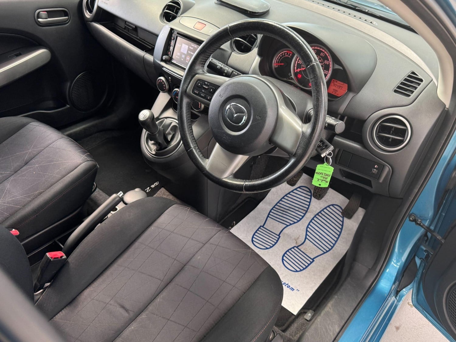 [ berth ]Mazda Mazda2