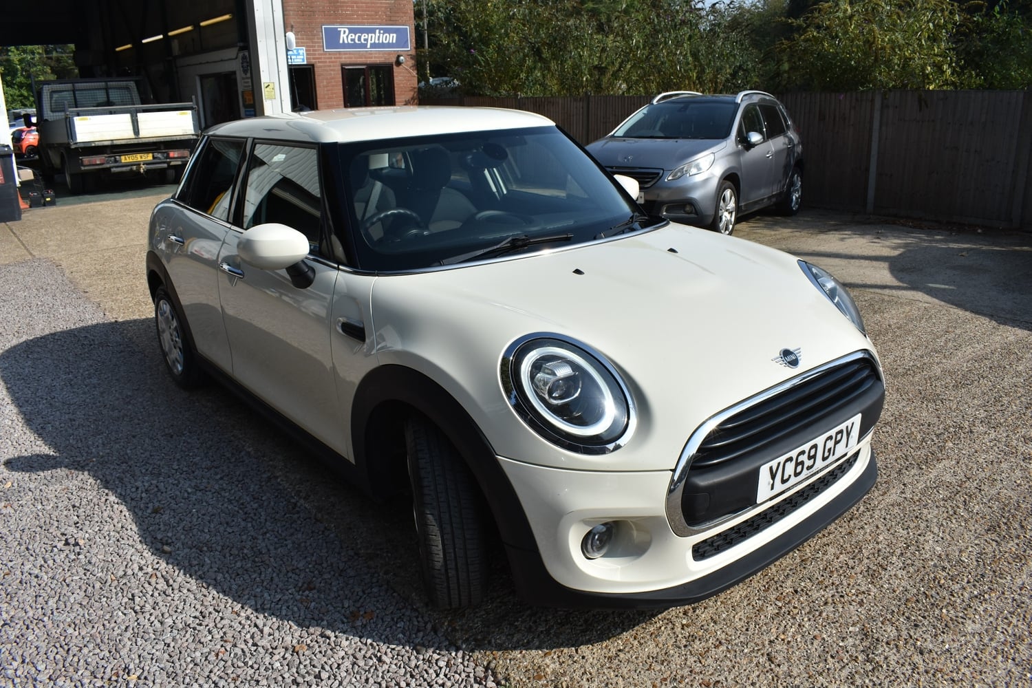 [ berth ]Mini Hatch