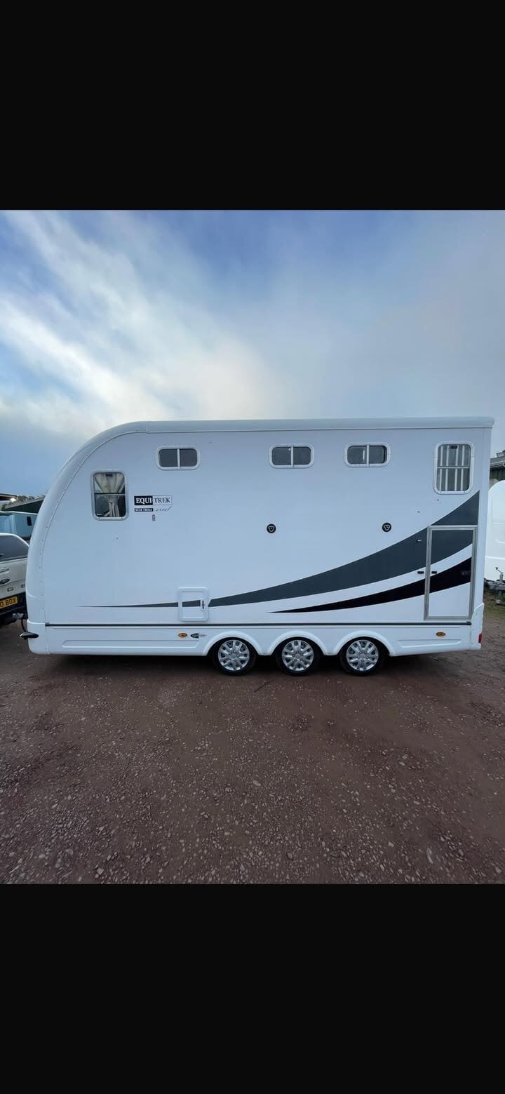 Equi-Trek Star-Treka Excel Up to 3.5 tonnes Horse Trailer - Trailers & Horseboxes