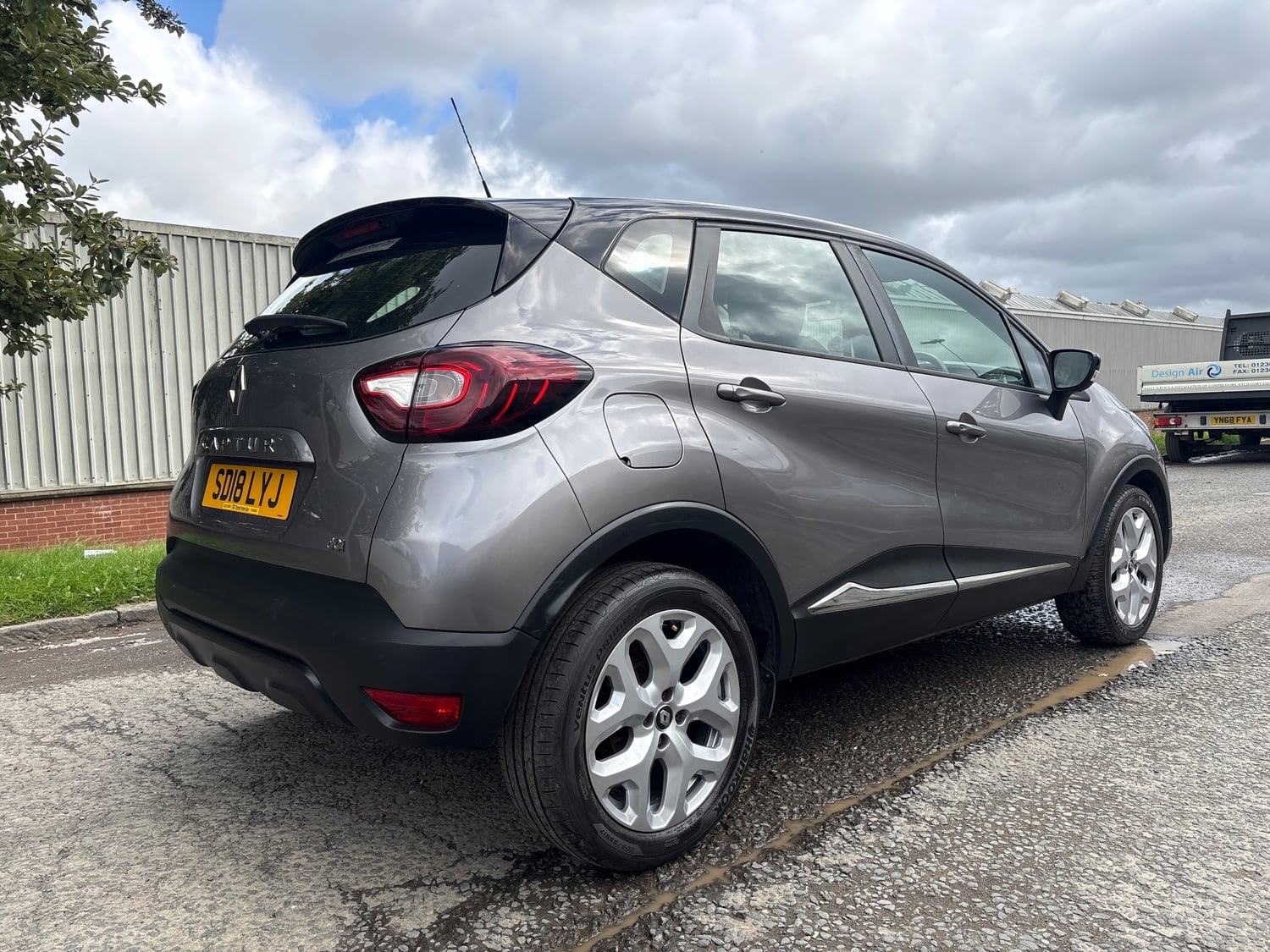 [ berth ]Renault Captur