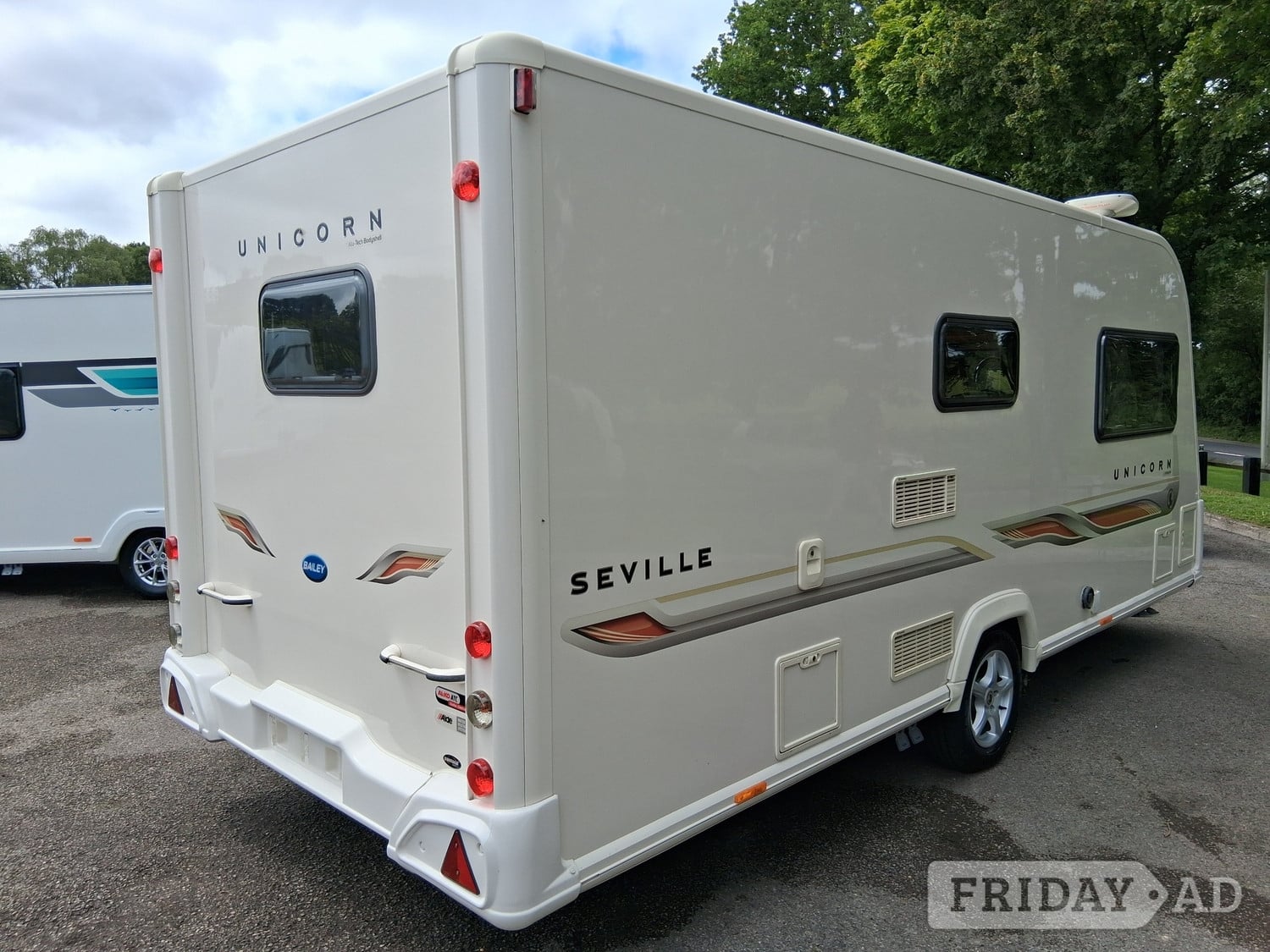 [ berth ]Bailey Unicorn Seville