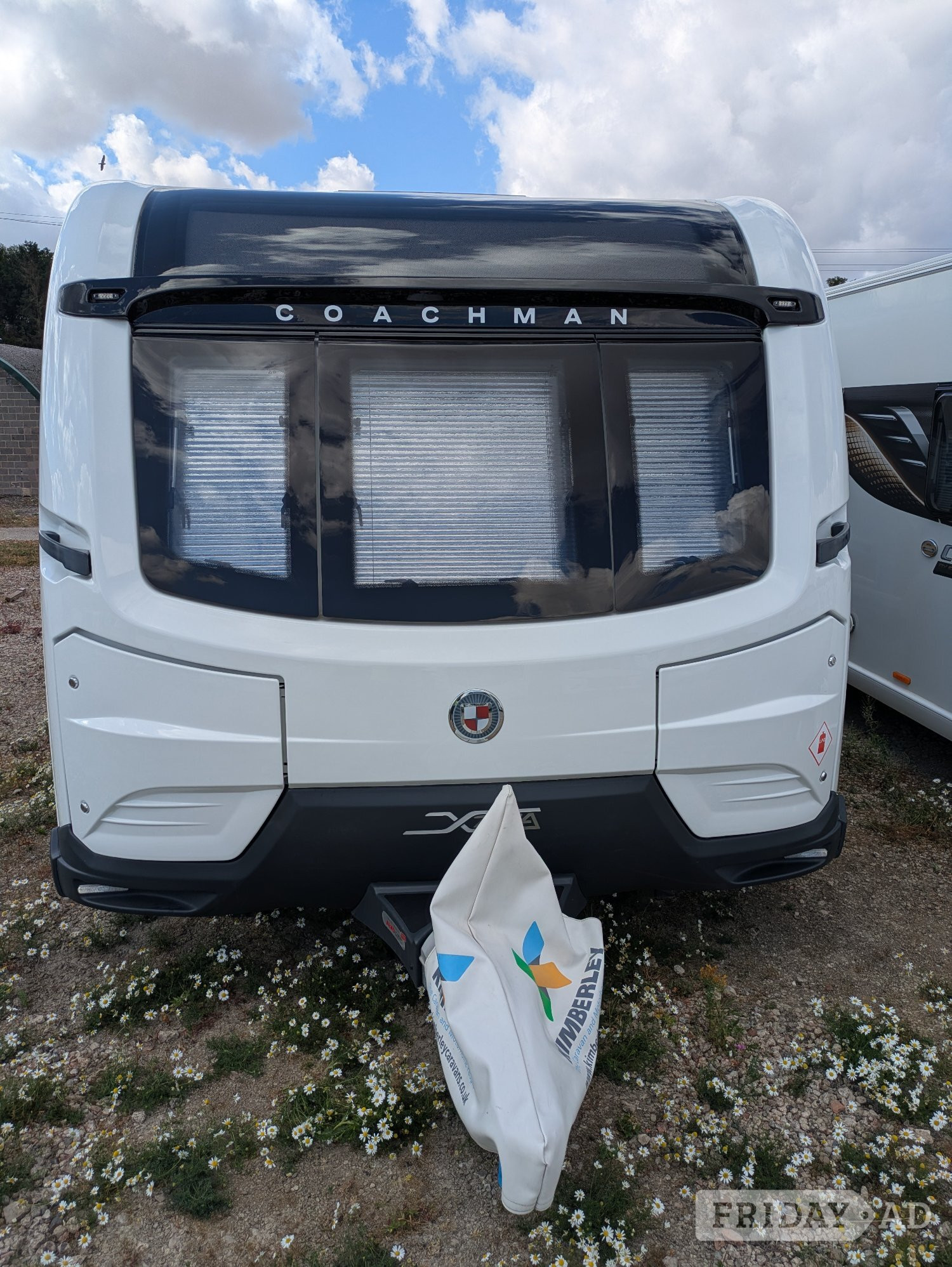 [ berth ]Coachman Laser Xtra