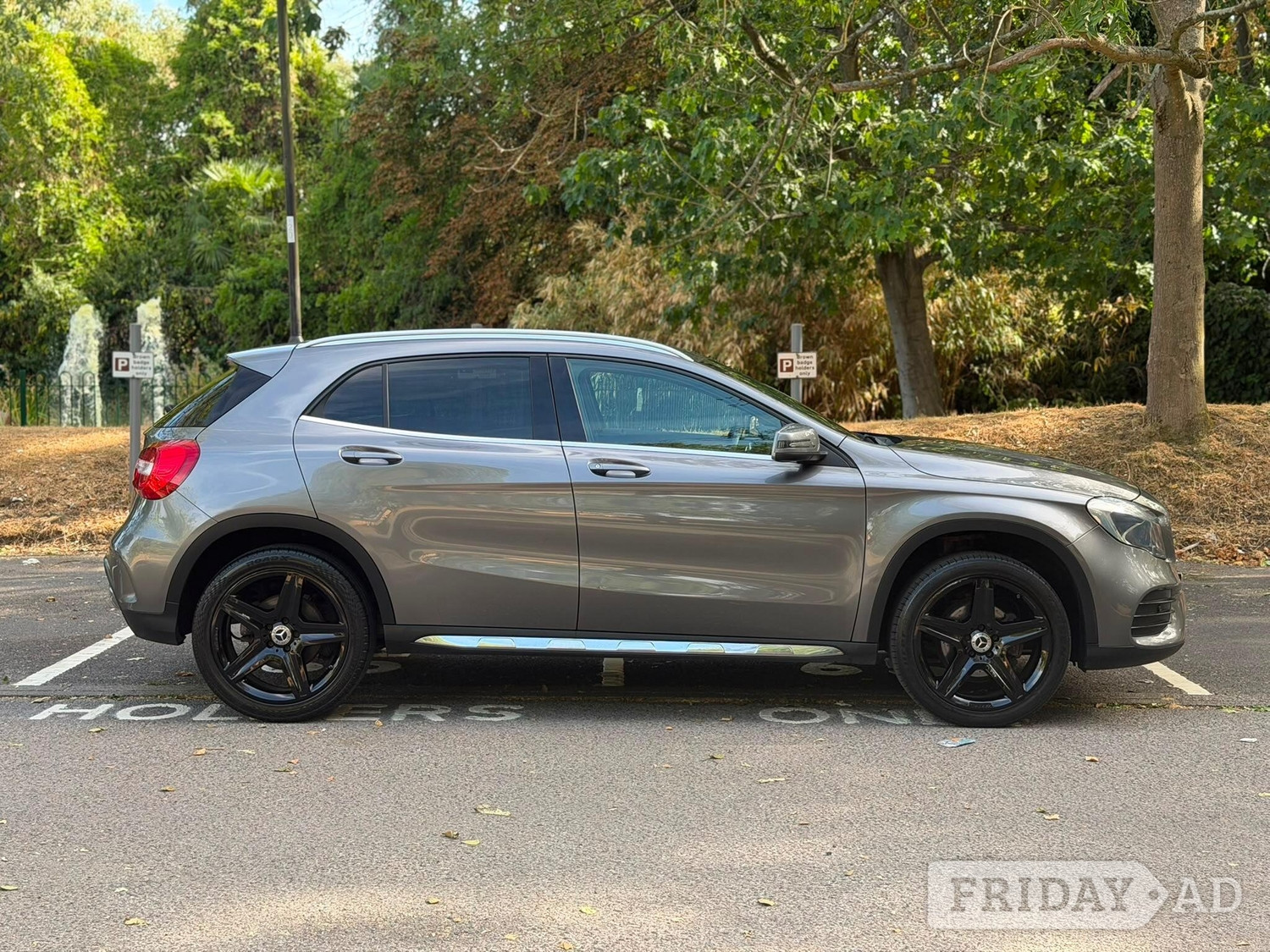[ berth ]Mercedes-Benz GLA