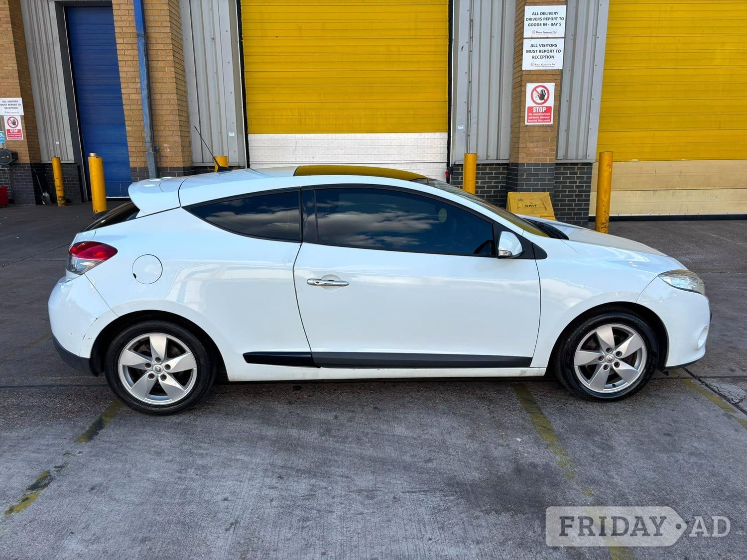 Renault Megane 2011 - Cars in Wembley