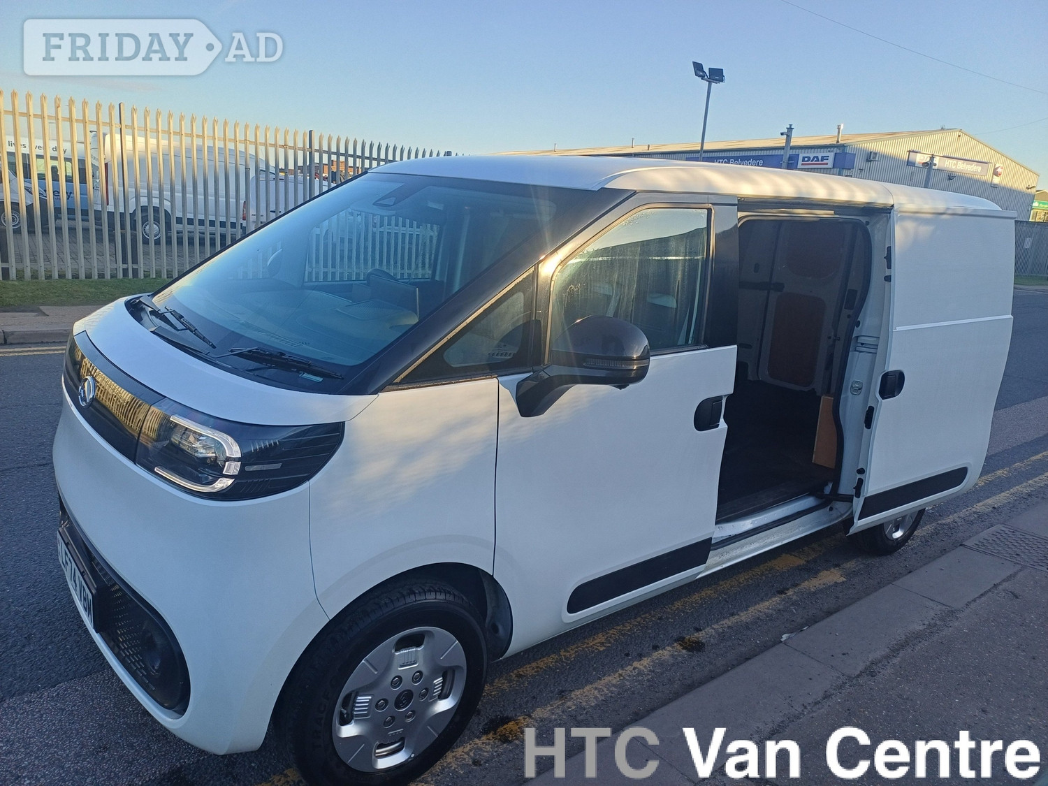 [ berth ]Maxus eDeliver 5