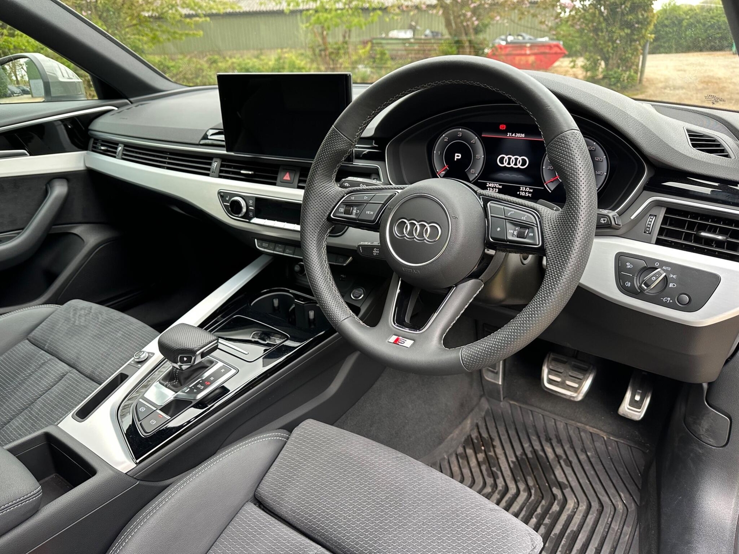 [ berth ]Audi A4 Avant