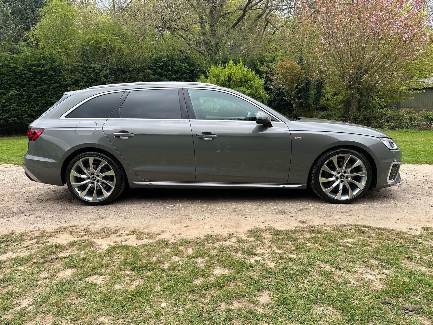 Audi A4 Avant 2024 - Cars in Westerham