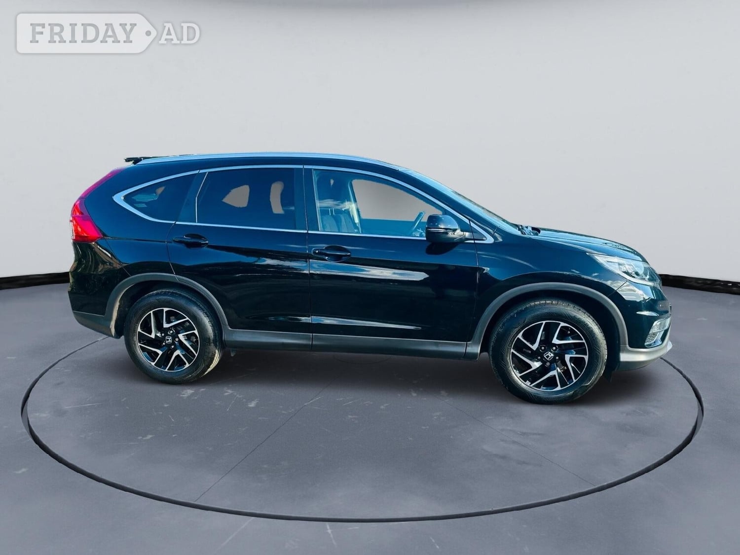 Honda CR-V 2016 - Cars in Ealing