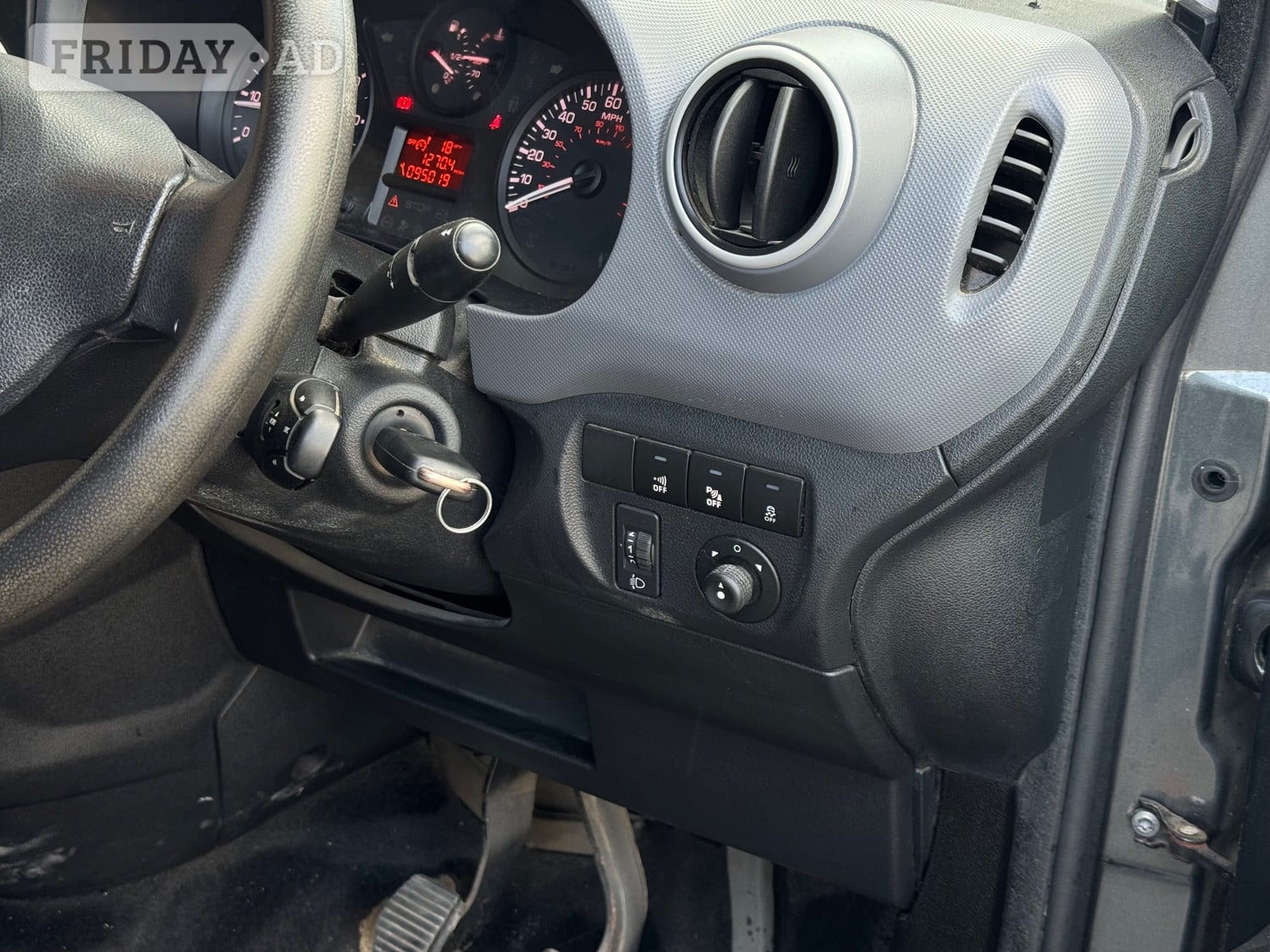 Citroen Berlingo 2017 - Vans & Commercial Vehicles in Ashford