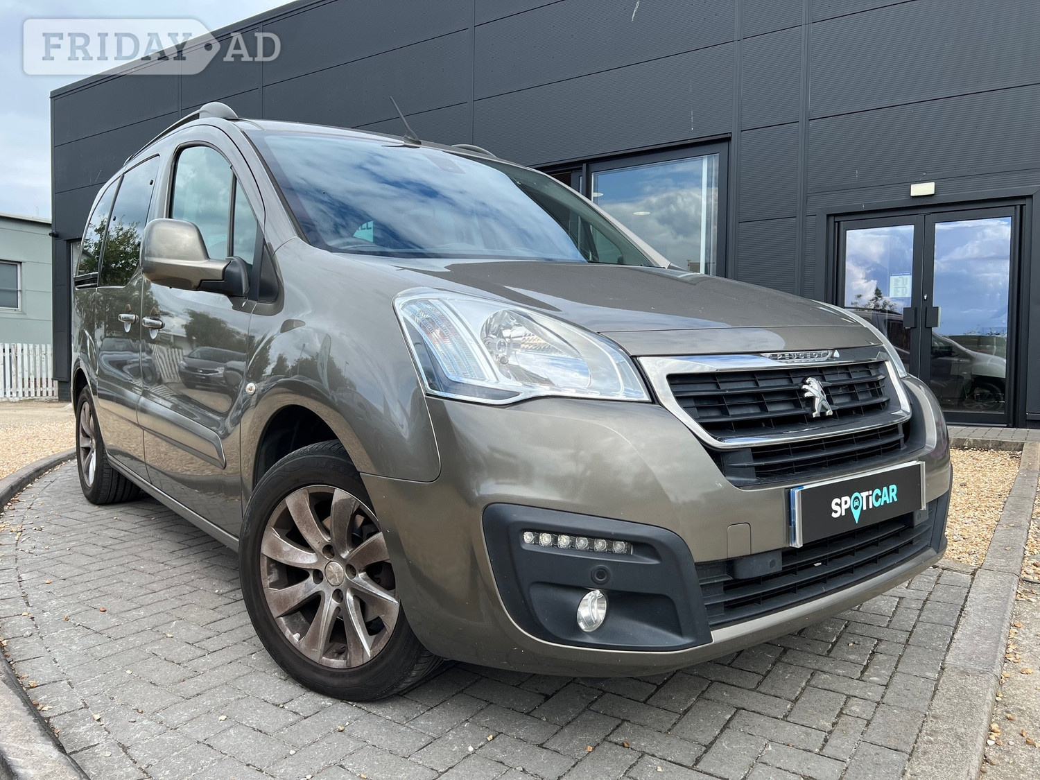 Peugeot Partner Tepee 2016 in Ryde