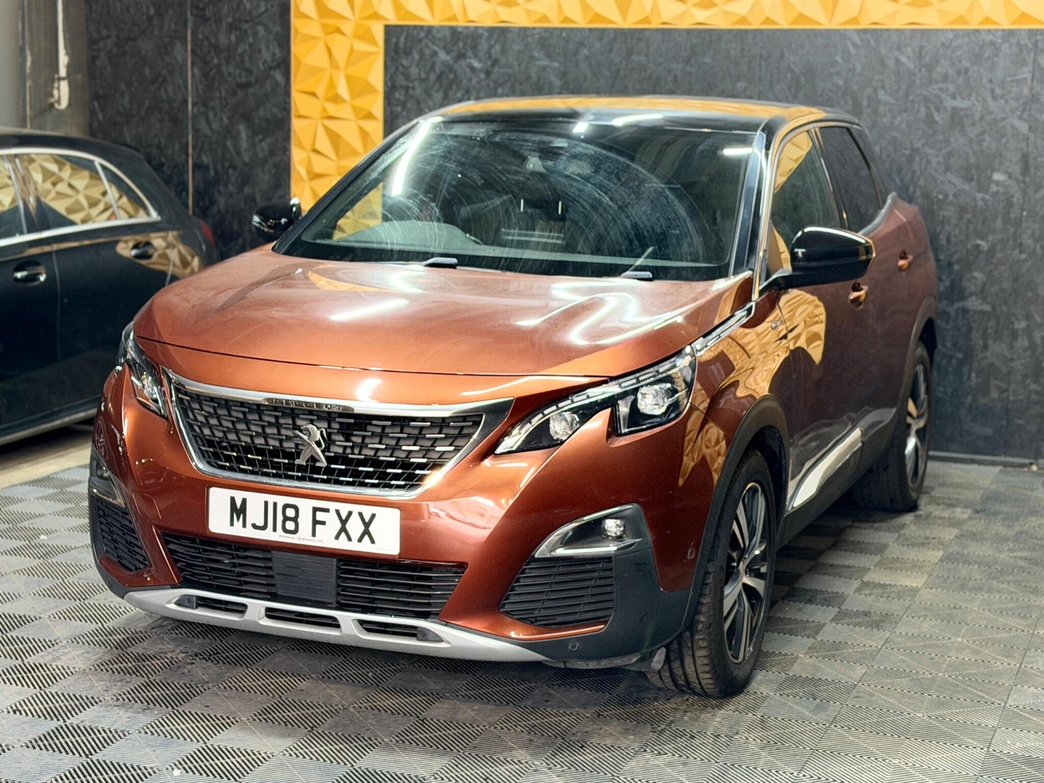 [ berth ]Peugeot 3008
