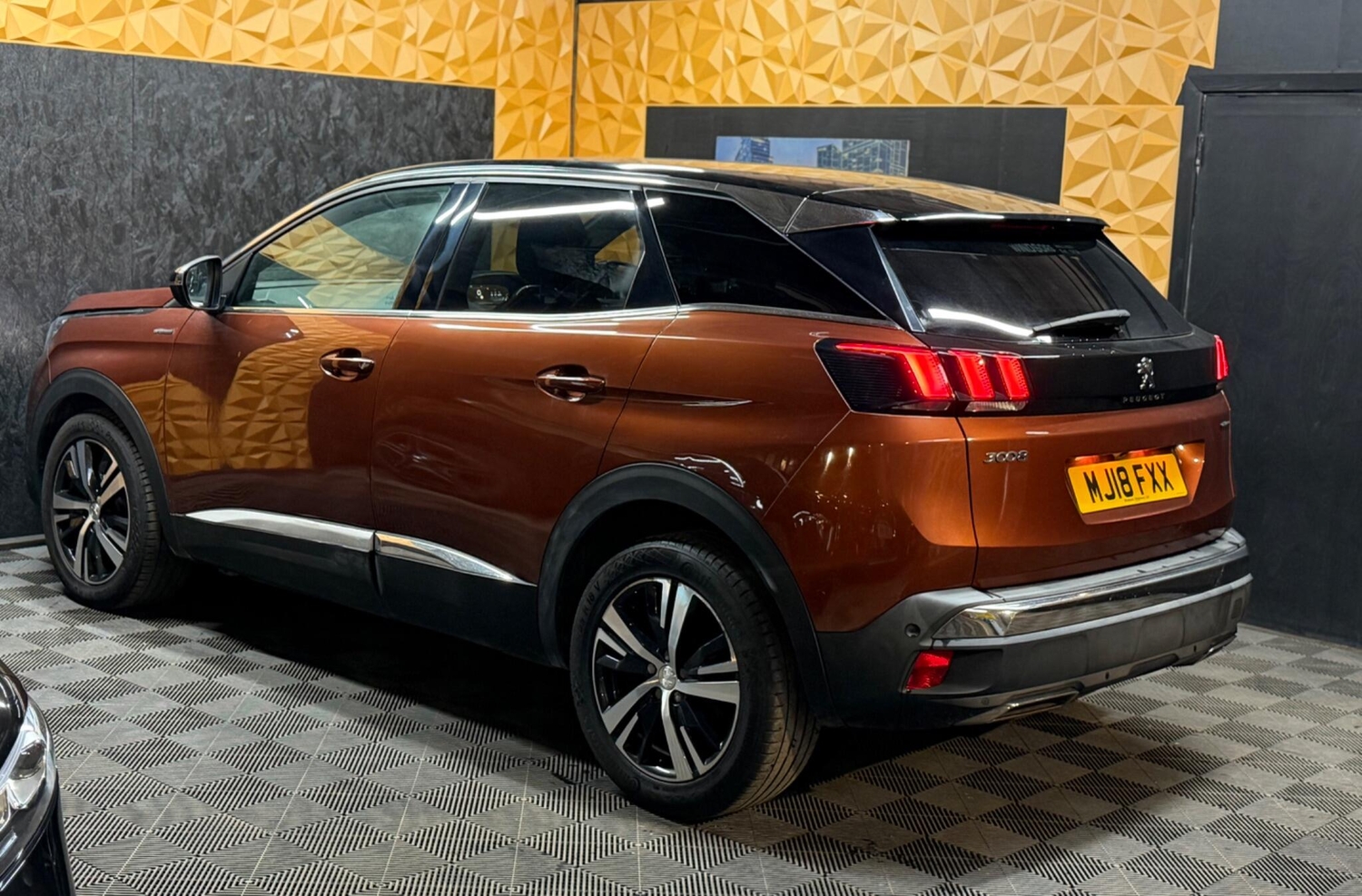 Peugeot 3008 2018 - Cars in Halifax