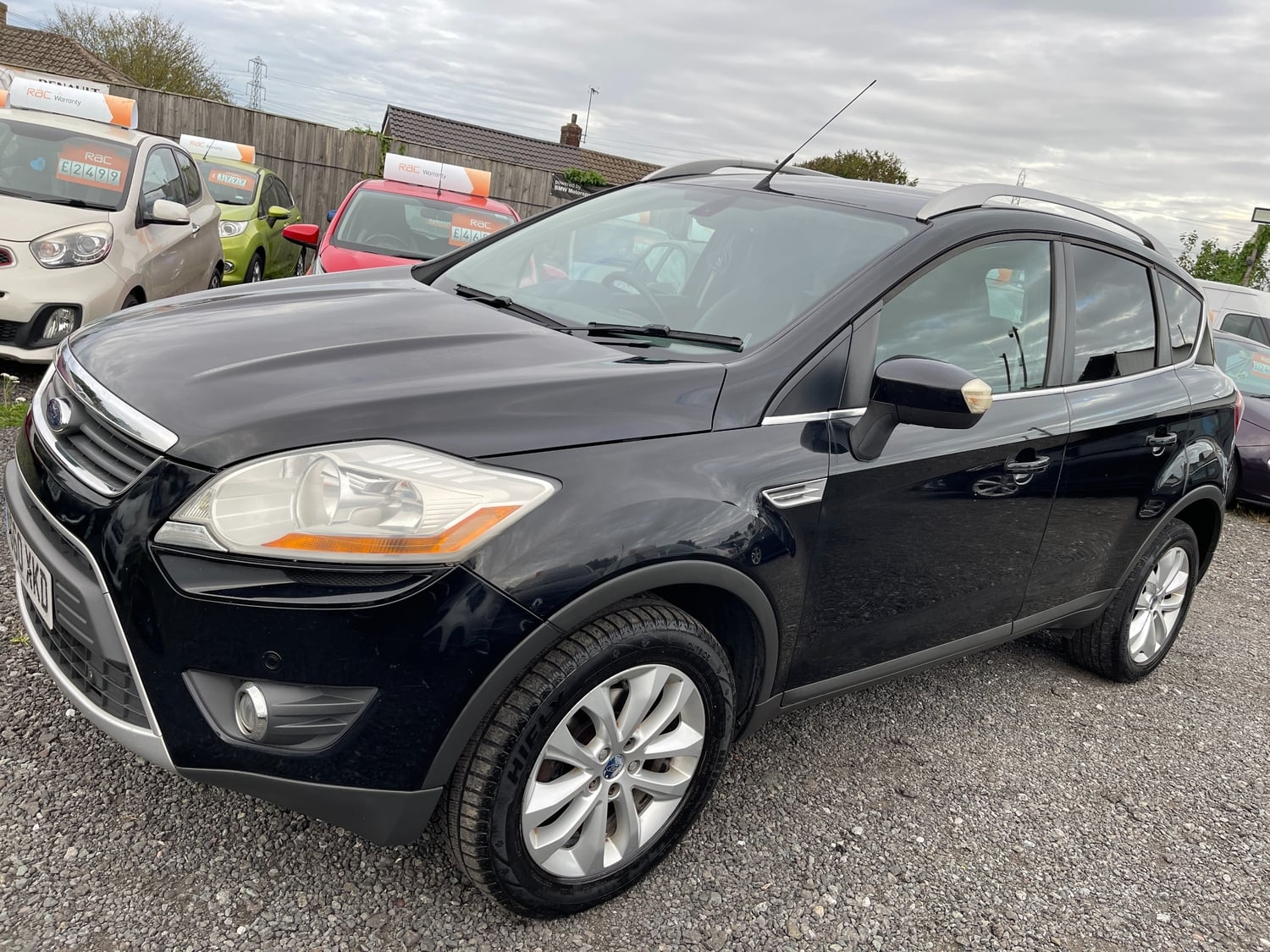 [ berth ]Ford Kuga