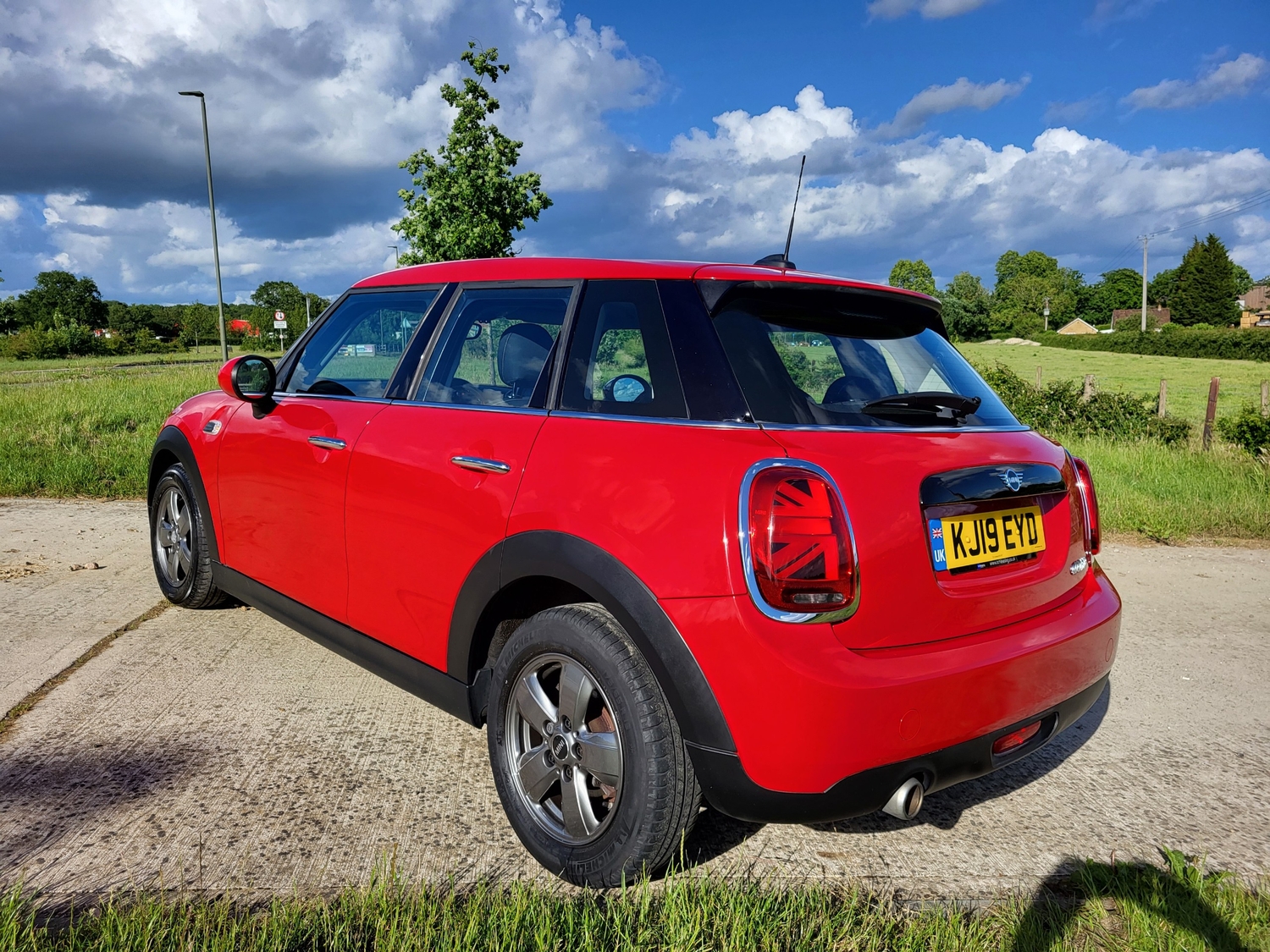 Mini Hatch Horley