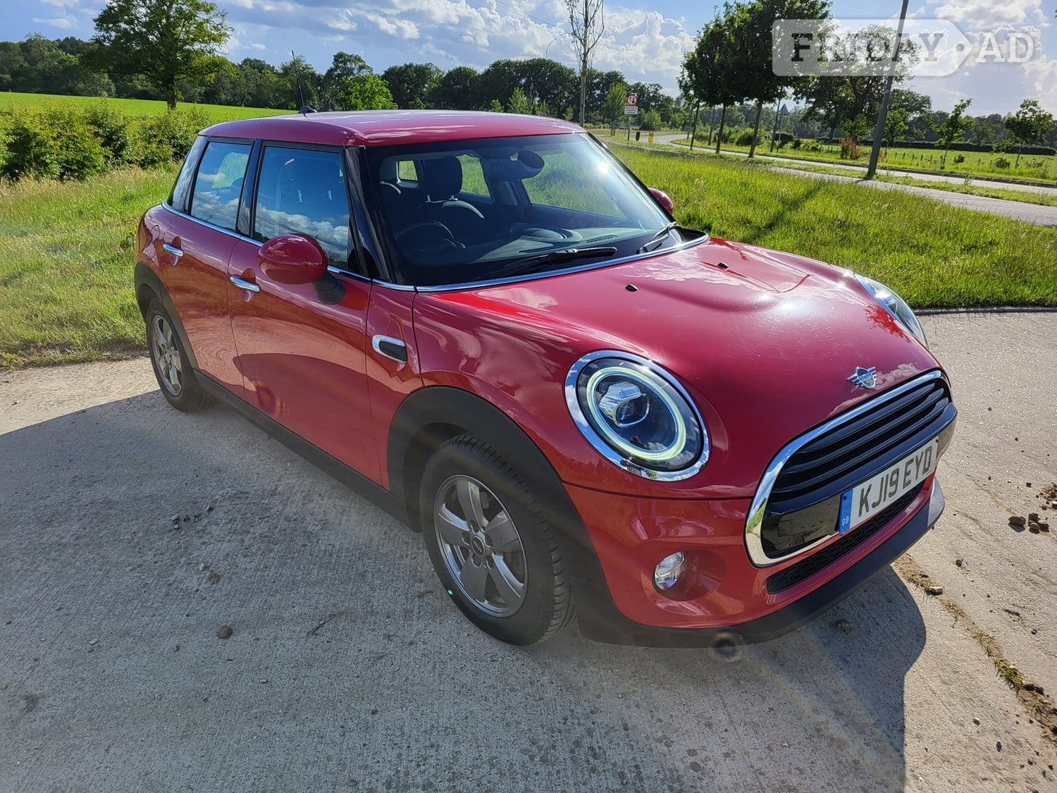 Mini Hatch 2019 - Cars in Horley
