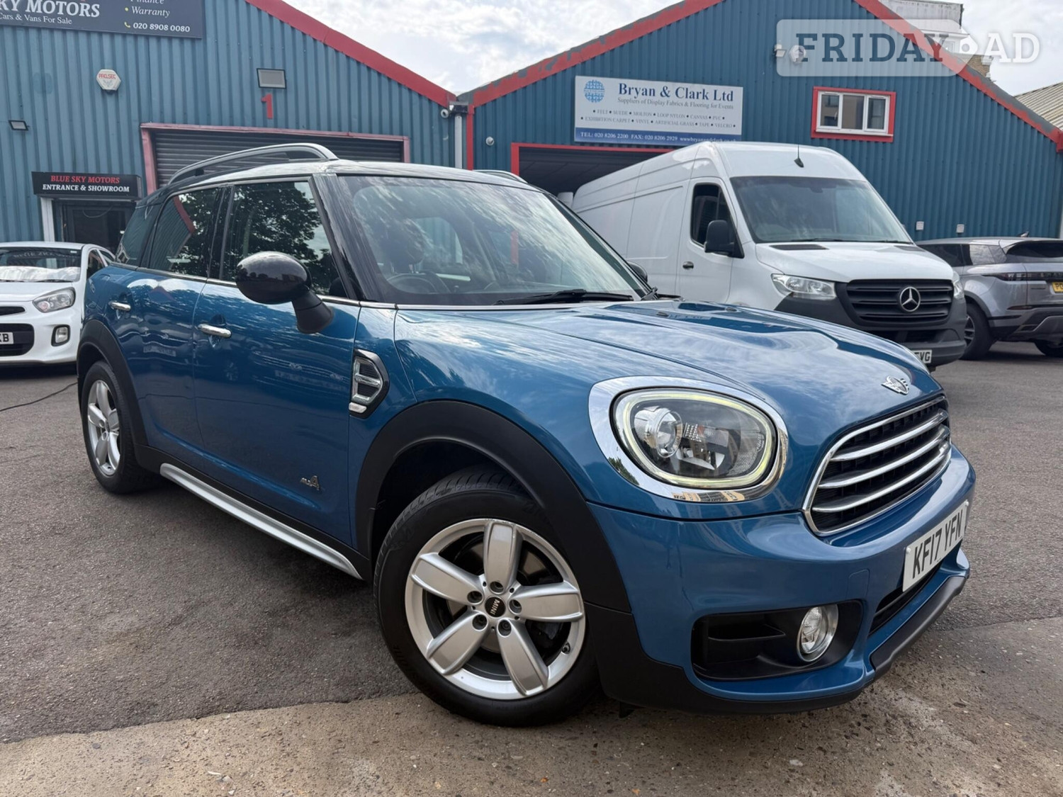 [ berth ]Mini Countryman