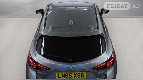 Mazda 3 2015 - Cars in Hillingdon