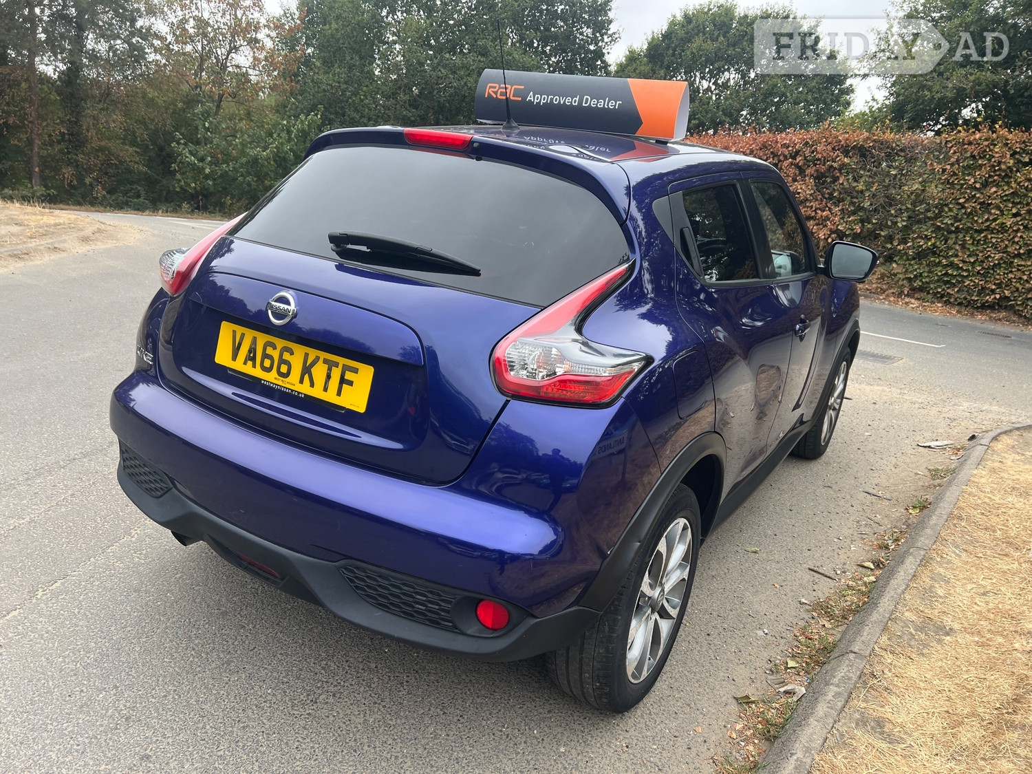 Nissan Juke 2017 - Cars in Horley