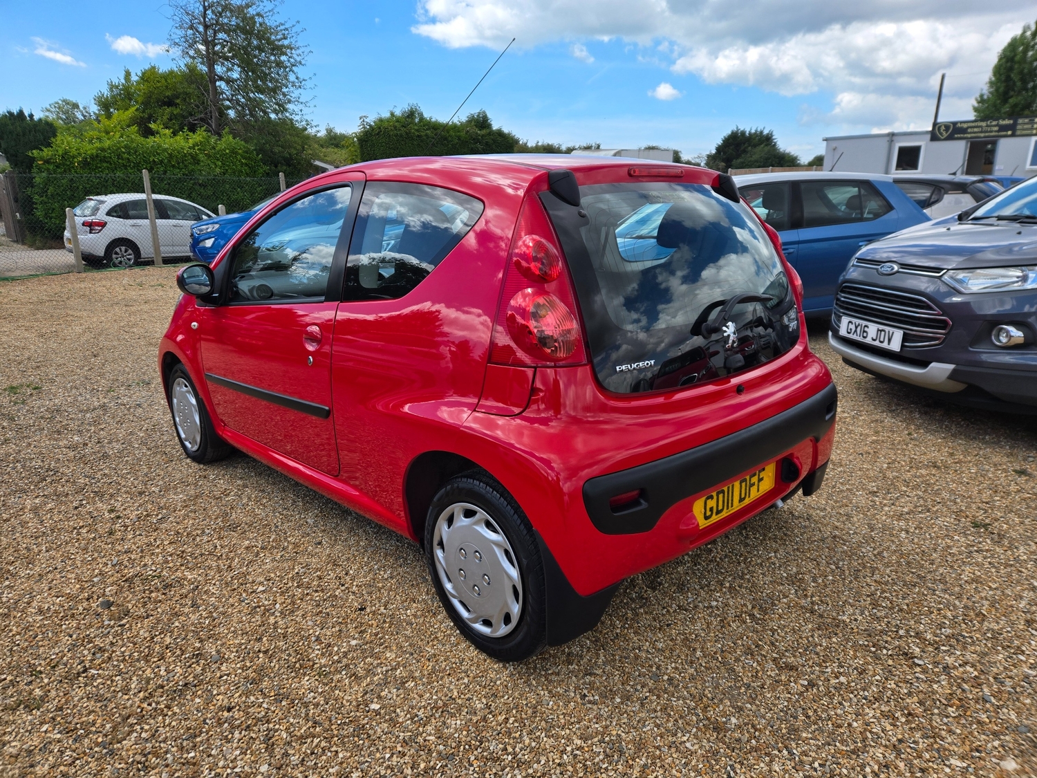 Peugeot 107 2011 - Cars in Littlehampton