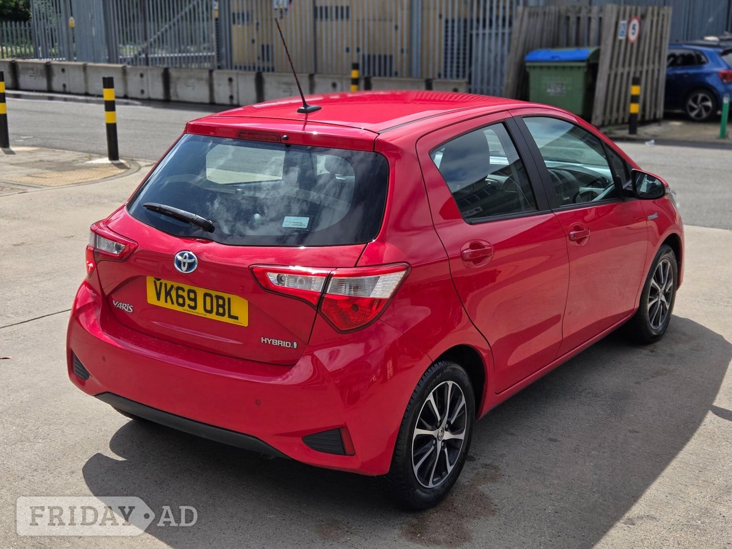 Toyota Yaris 2019 - Cars in Slough