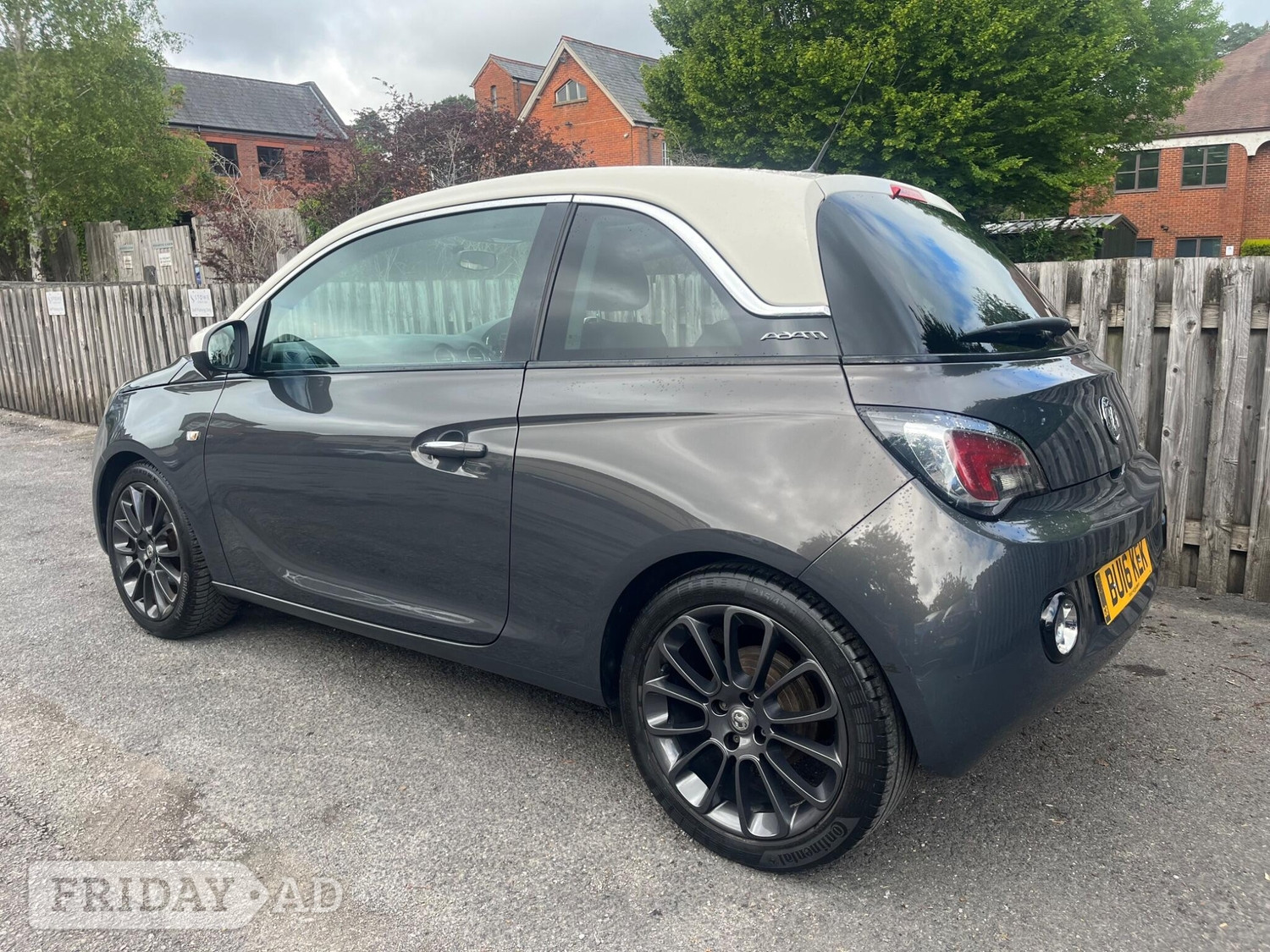 [ berth ]Vauxhall Adam