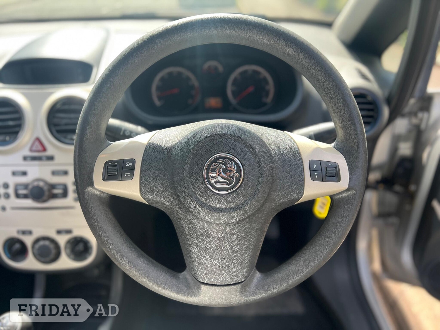 Vauxhall Corsa 2008 - Cars