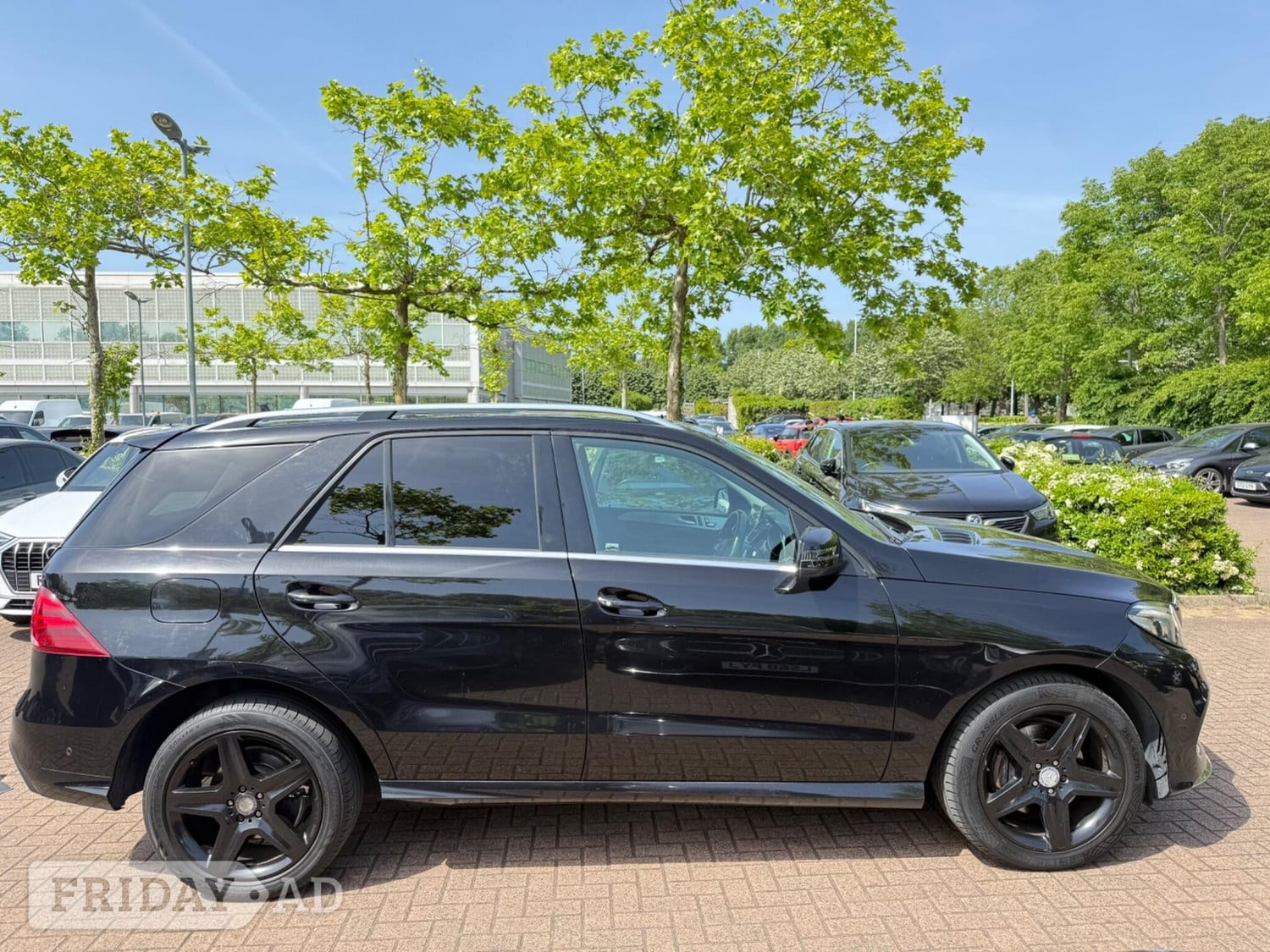 [ berth ]Mercedes-Benz GLE