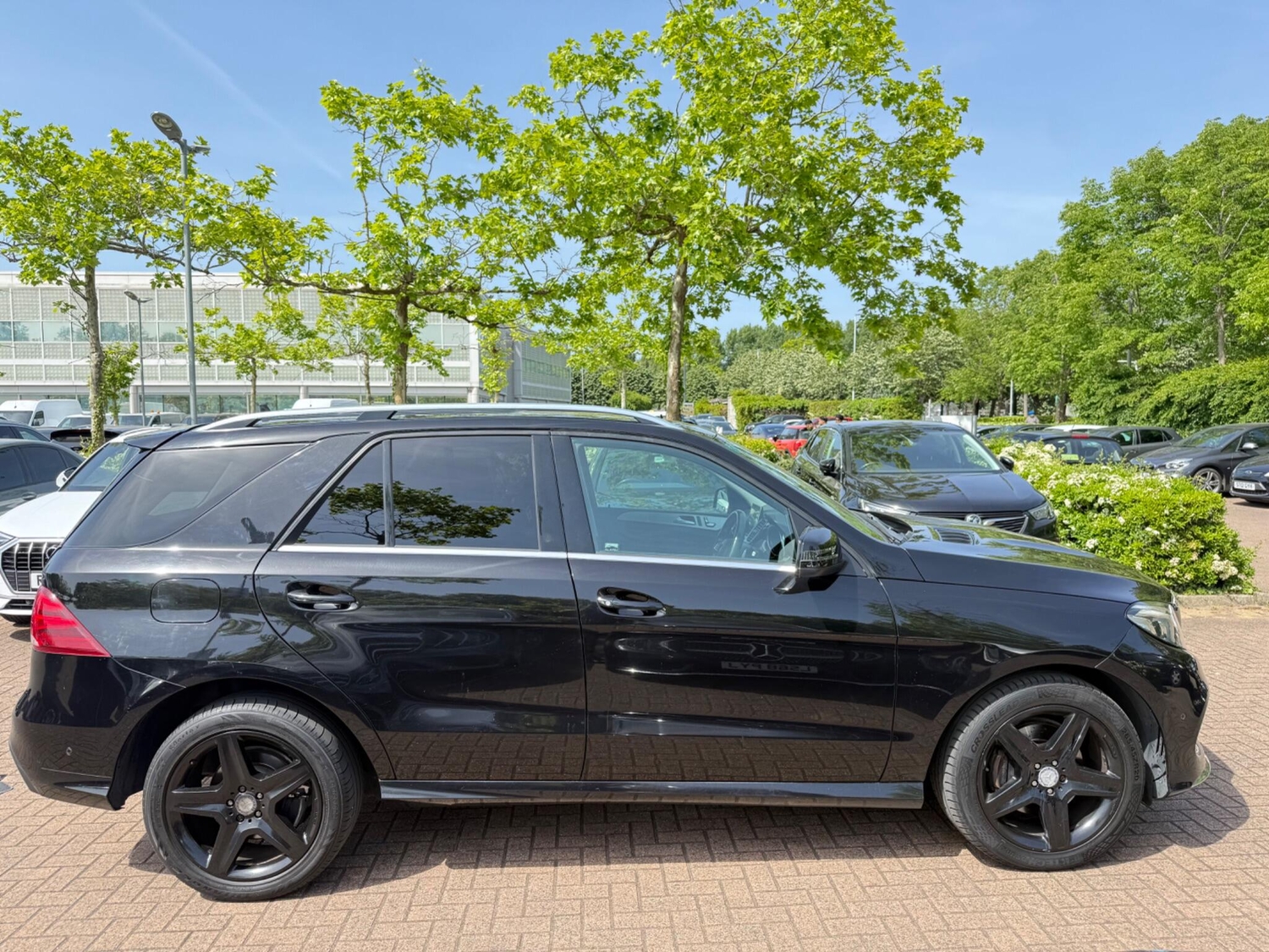 [ berth ]Mercedes-Benz GLE