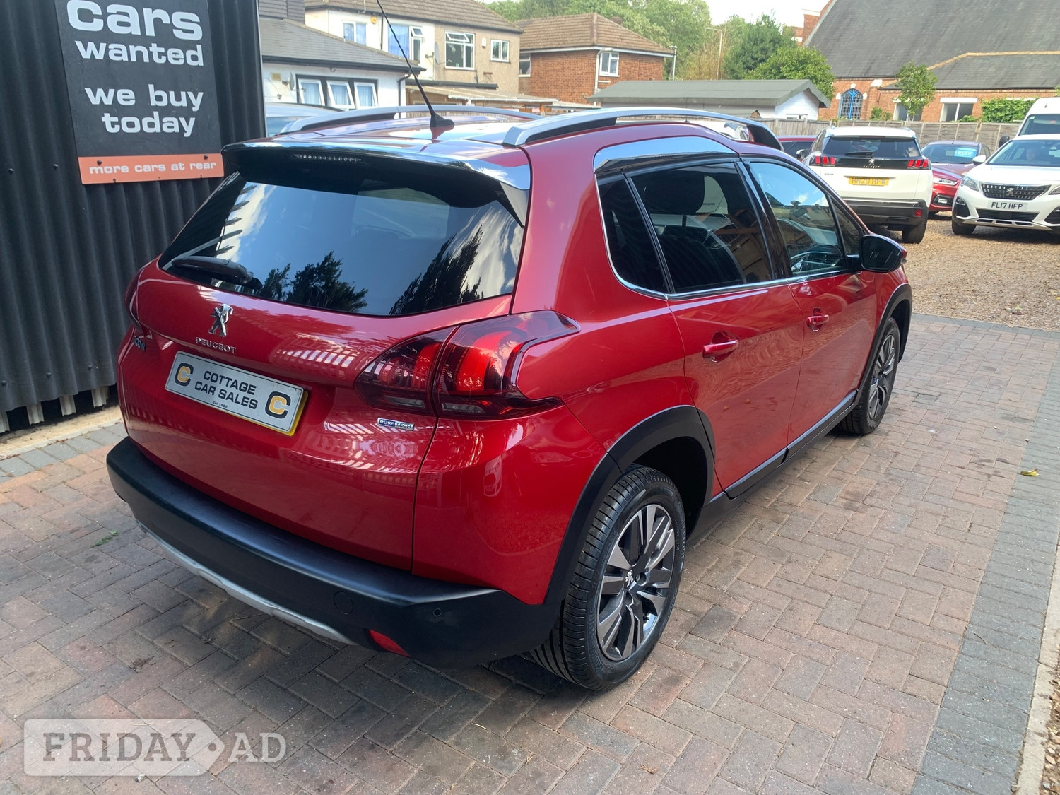 [ berth ]Peugeot 2008