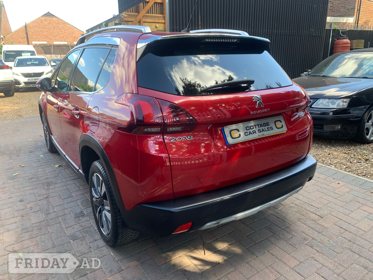 Peugeot 2008 2017 - Cars