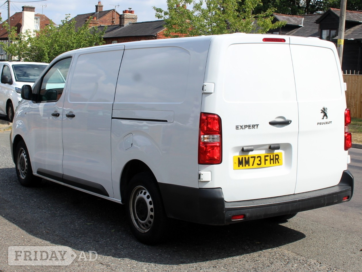 [ berth ]Peugeot Expert