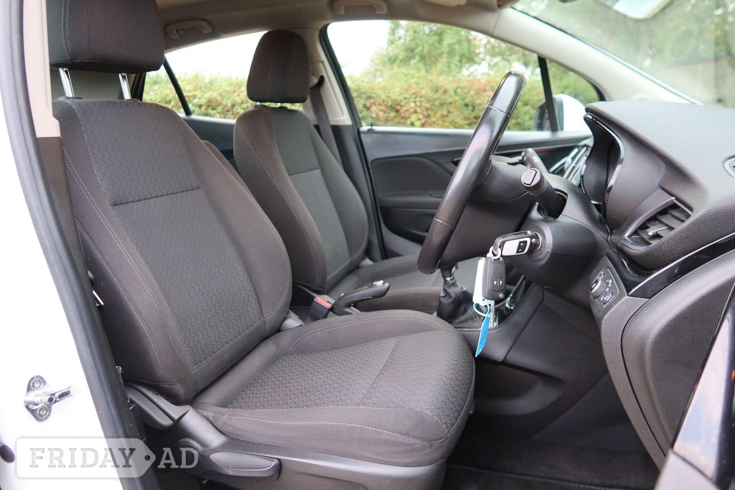 [ berth ]Vauxhall Mokka X