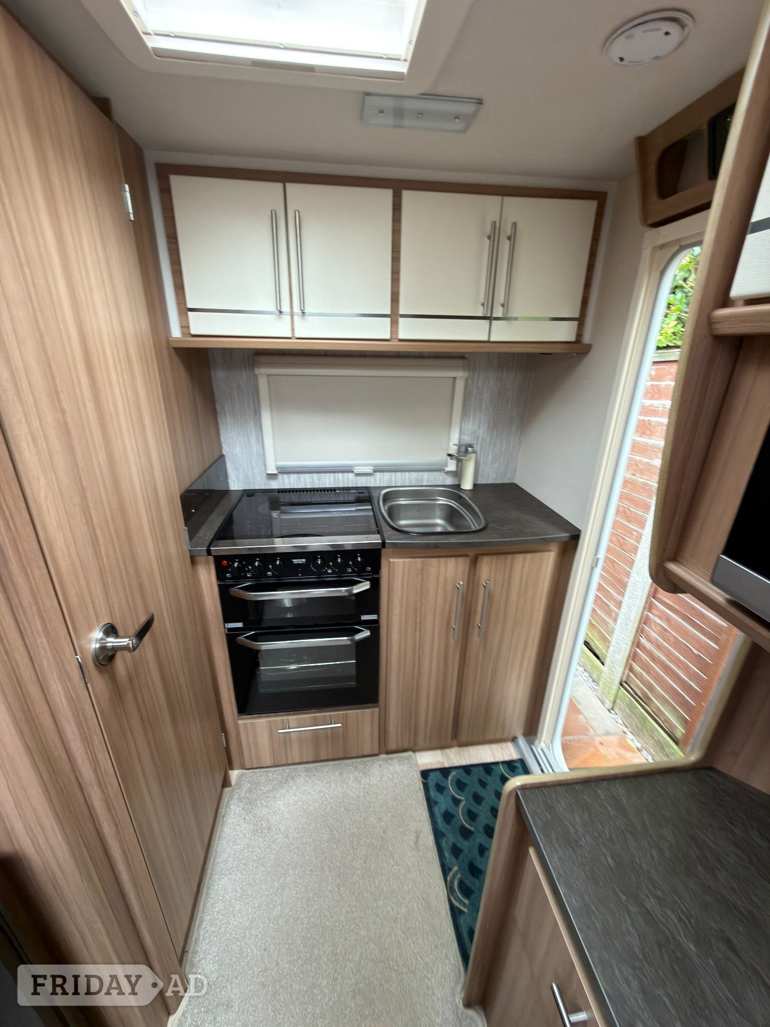 Lunar Ariva 2016 - Motorhomes & Caravans