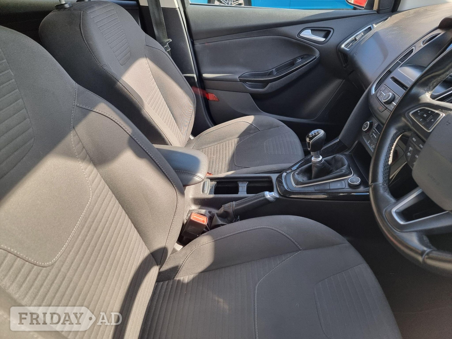 Ford Focus 2018 - Cars