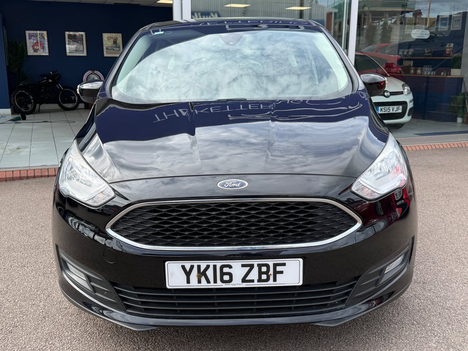 Ford C-MAX 2016 - Cars in Kettering