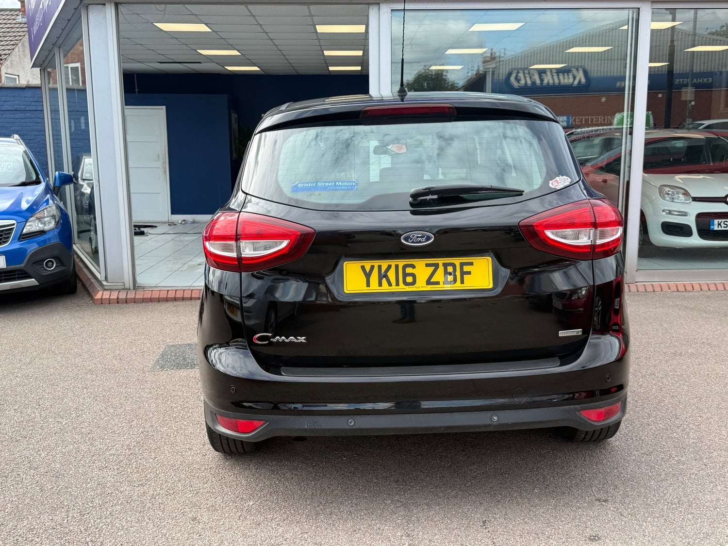 Ford C-MAX 2016 - Cars