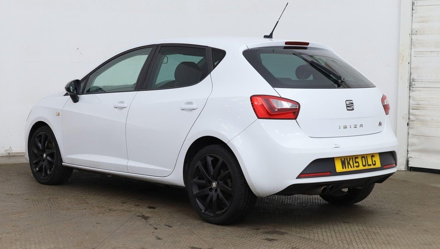 SEAT Ibiza 2015 - Cars