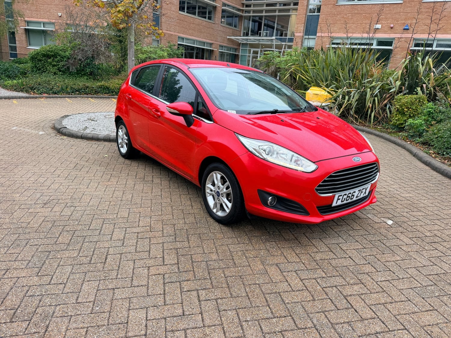 [ berth ]Ford Fiesta