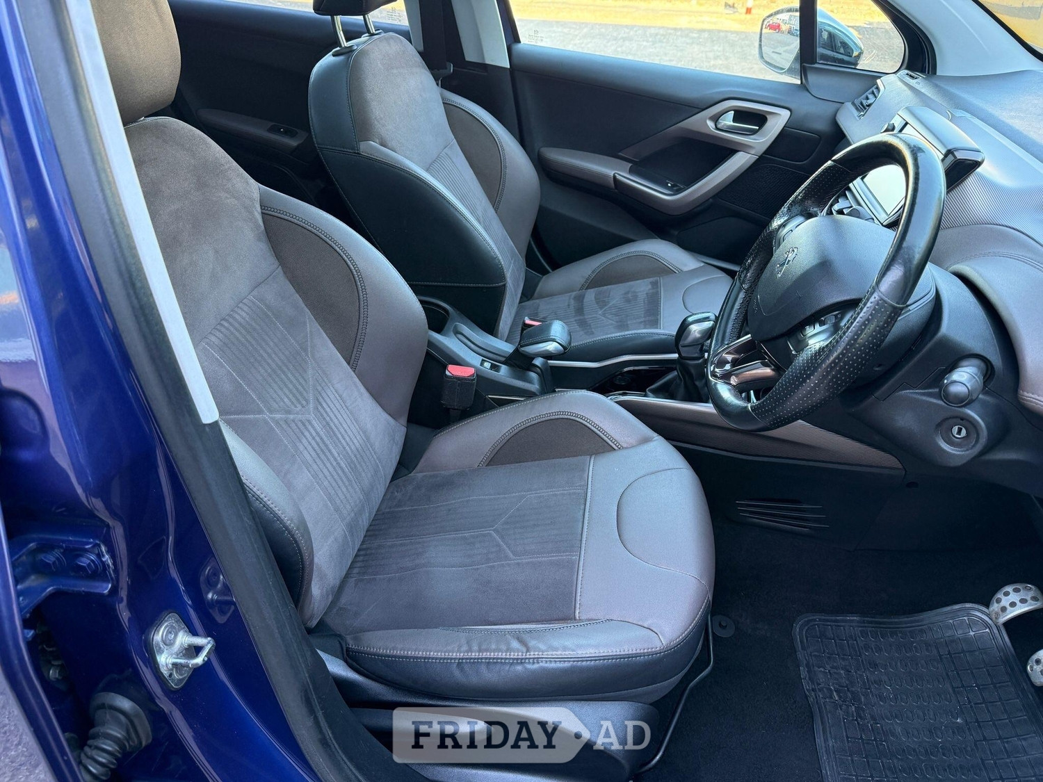 [ berth ]Peugeot 2008