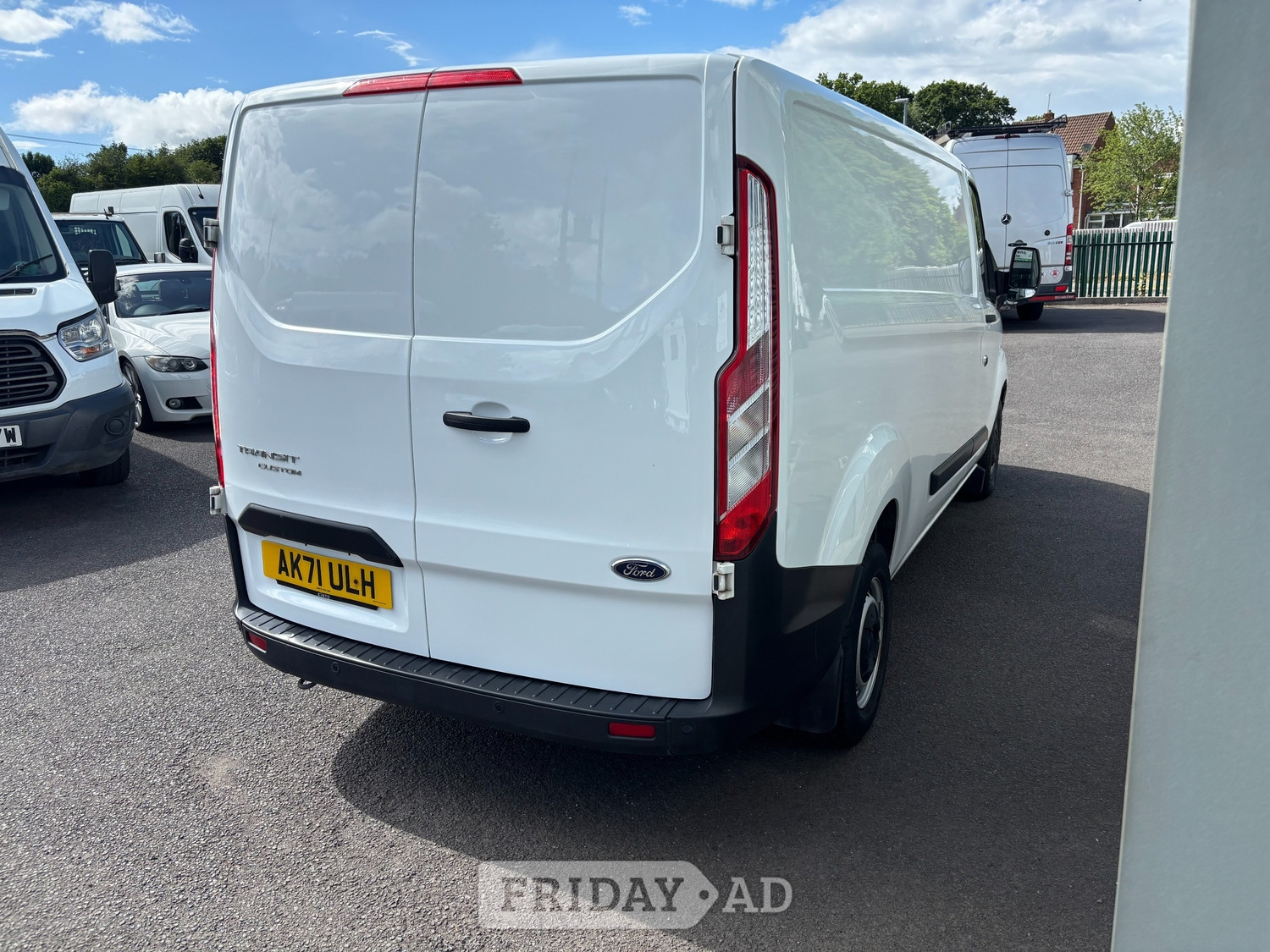 Ford Transit Custom 2022 - Vans & Commercial Vehicles