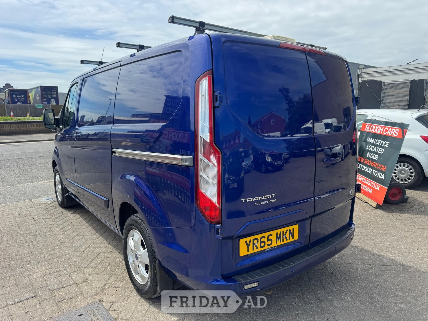 [ berth ]Ford Transit Custom